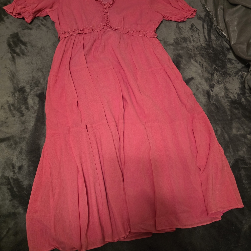 Chic Pink Midi Dress